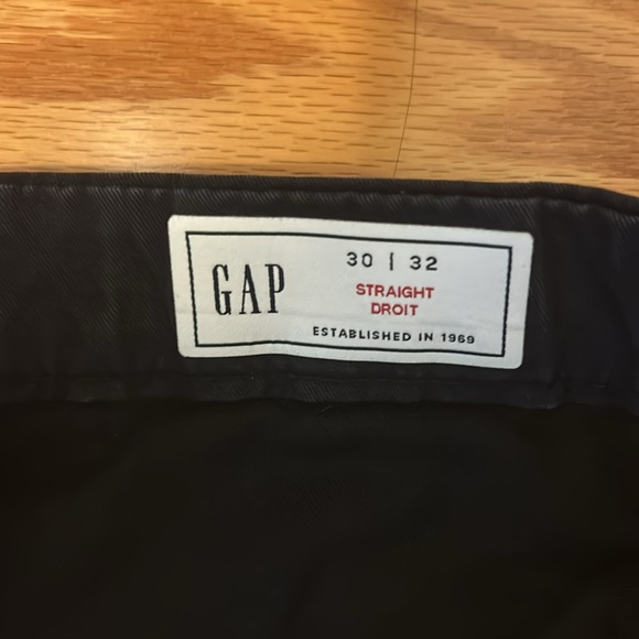 GAP Chinos in Dark Navy Blue - Picture 2 of 5
